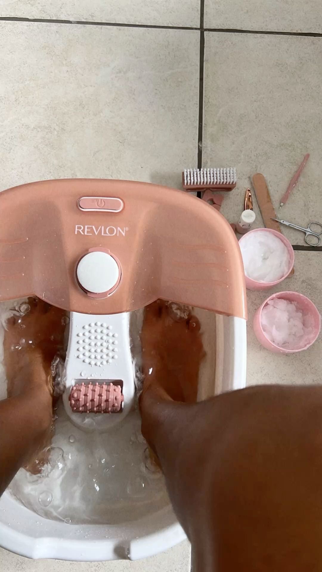 Soin des pieds balnéothérapie et callosité